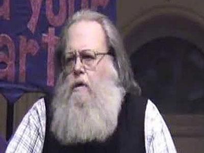 Baltimore Catholic Priest Takes Risk, Backs Marriage Equality
