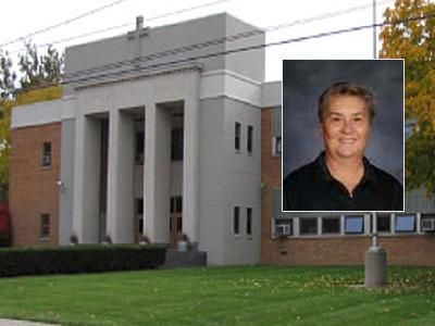 Ohio Catholic School Fires Lesbian Teacher
