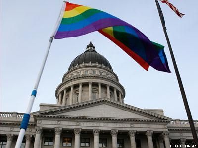 Judge: Utah Must Recognize 1,300 Same-Sex Couples' Marriages
