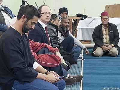 South African Mosque Welcomes Gays, Women, Christians, Muslims
