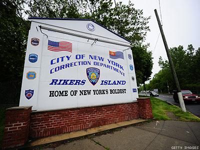 Trans Women to Get Own Housing Unit on Rikers Island
