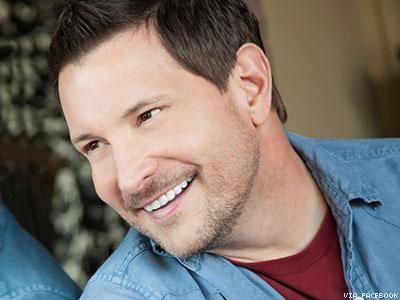 Country Music Star Ty Herndon Comes Out as Gay
