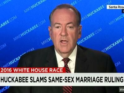 Mike Huckabee: Selfish 'Redefinition of Love' Is Destroying Marriage
