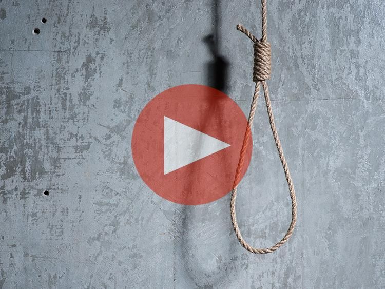 Students Throw Noose Around Black Student's Neck in Mississippi (Video)