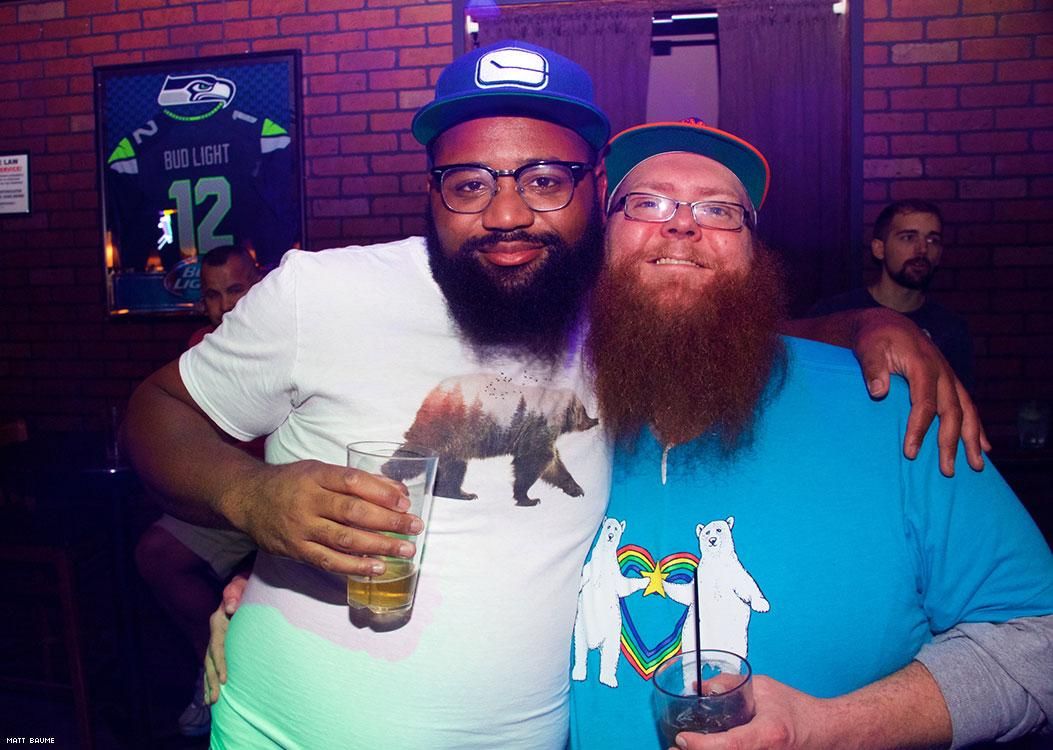 105-photos-of-beer-guzzling-bears