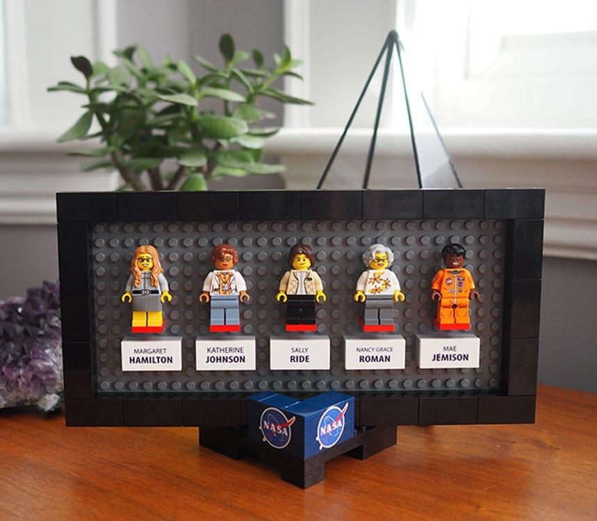 01 Lego Sally Ride