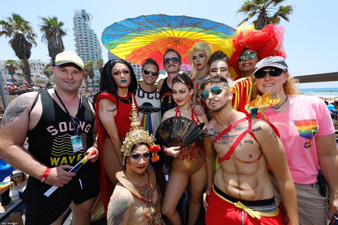 13 Photos Of The Largest Pride Parade In The Middle East — Tel Aviv
