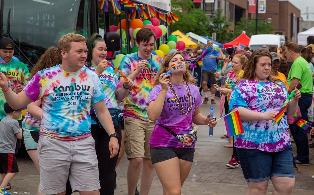39 Photos of Iowa City Pride Bring Out the Sunshine