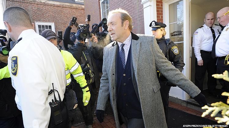 Kevin Spacey leaving court in the U.S.
