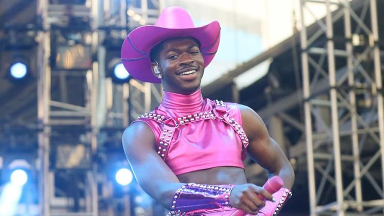 Lil Nas X Calls Out the Music Industry&#39;s Treatment of Queer Artists