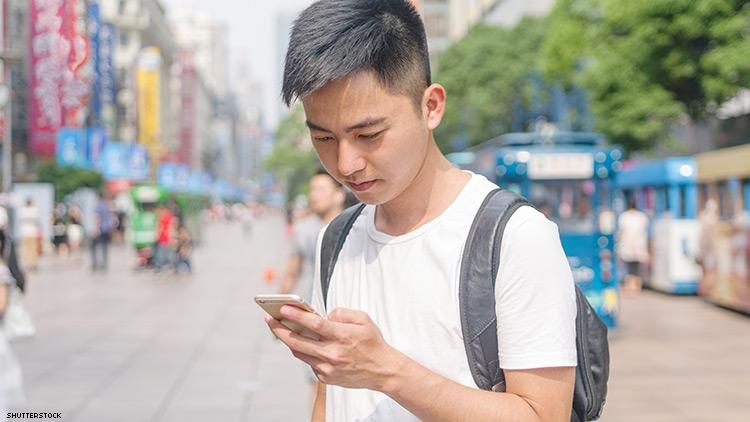 CELE MAI BUNE APLICAȚII PENTRU ÎNTÂLNIRI GAY