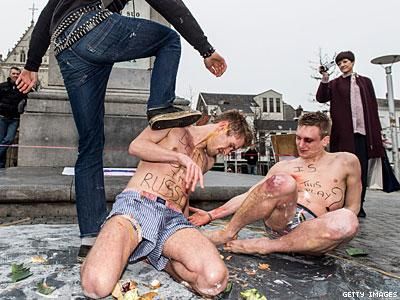 PHOTOS: Global Protest of Russia&#039;s Homophobia
