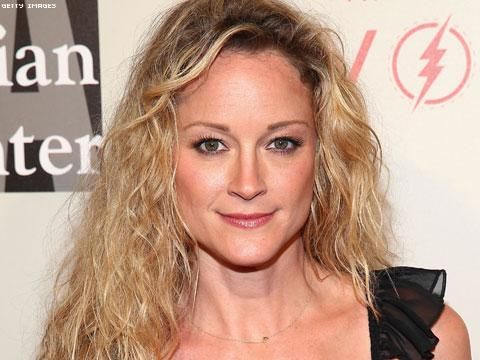 10 Minutes with The Fosters&#039; Teri Polo on LGBT Fans and Sexy Scenes with Sherri Saum 
