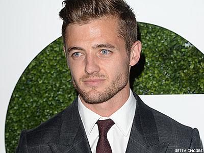 Who Was the First Person Robbie Rogers Came Out To?