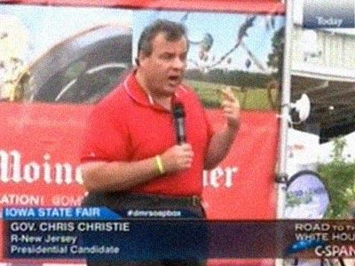 Chris Christie (Kind of) Opposes 'Right to Discriminate' Laws
