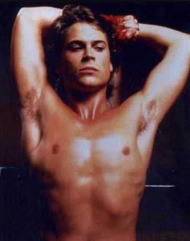 17. When it comes to Rob Lowe photos, three's a charm.