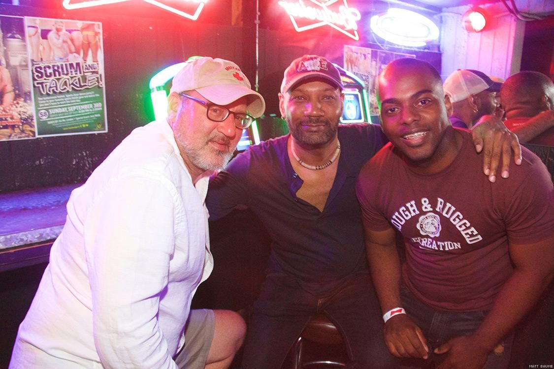 100 Pics of Seattle Exhibitionists