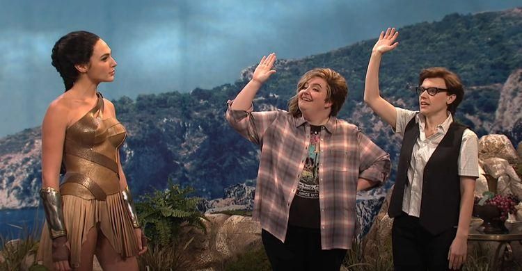 Kate McKinnon, Aidy Bryant, and Gal Gadot in a skit